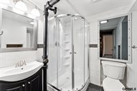 1427 South 52Nd Street, Omaha, NE 68106