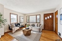 1427 South 52Nd Street, Omaha, NE 68106