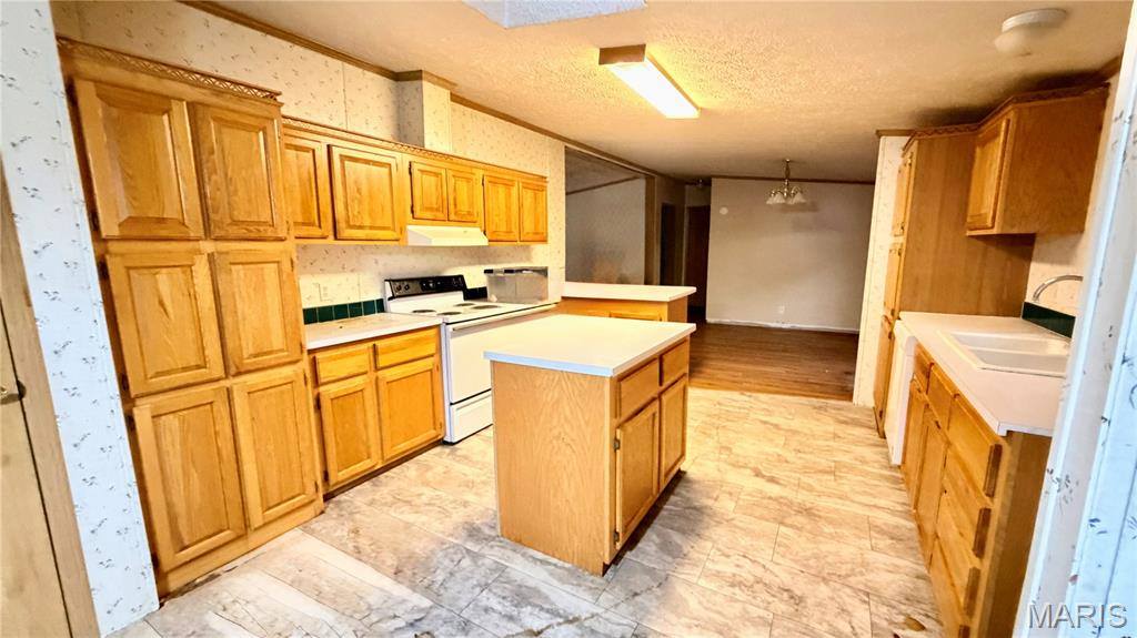 27110 Stoddard Drive, Laquey, MO 65534