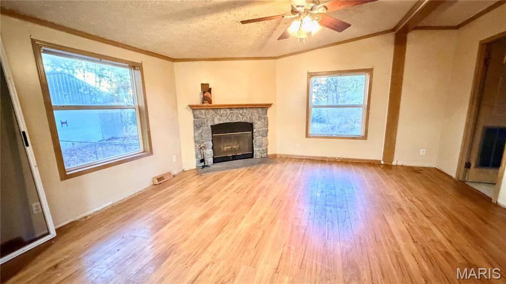 27110 Stoddard Drive, Laquey, MO 65534