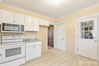 323 Oak Parkway, Dunellen, NJ 08812