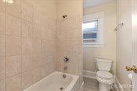 323 Oak Parkway, Dunellen, NJ 08812