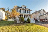 323 Oak Parkway, Dunellen, NJ 08812