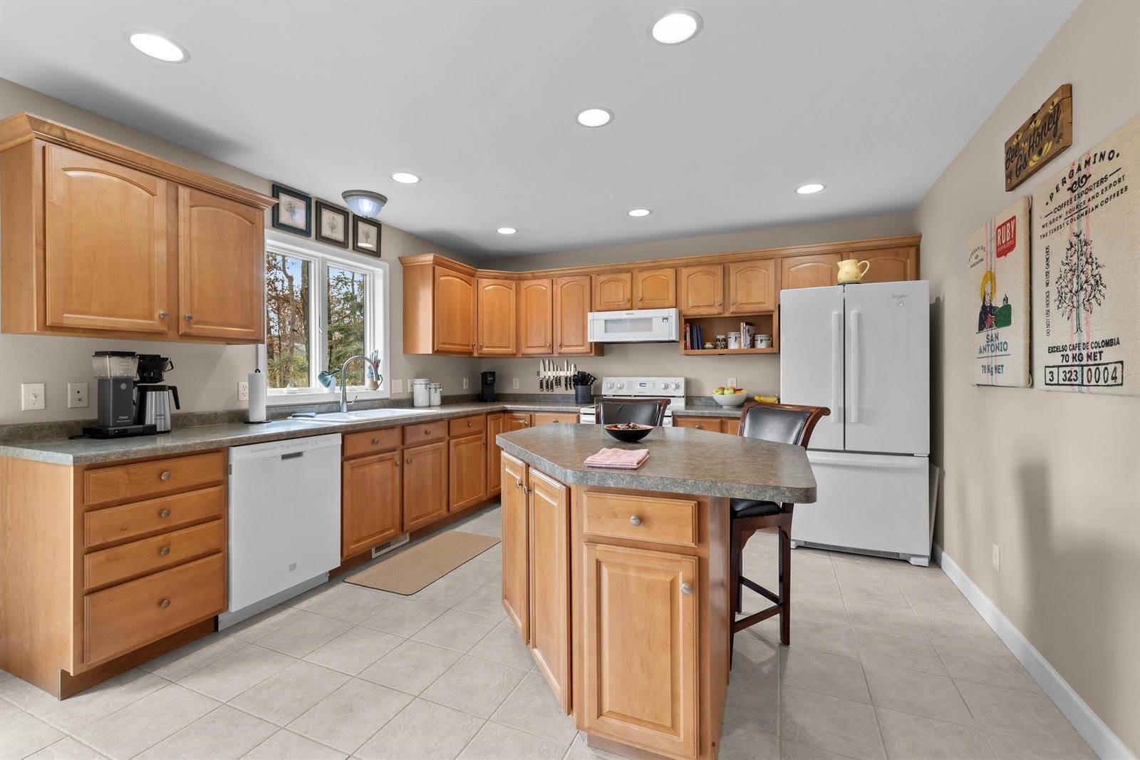 9457 Woodland Circle, Amherst Jct, WI 54407