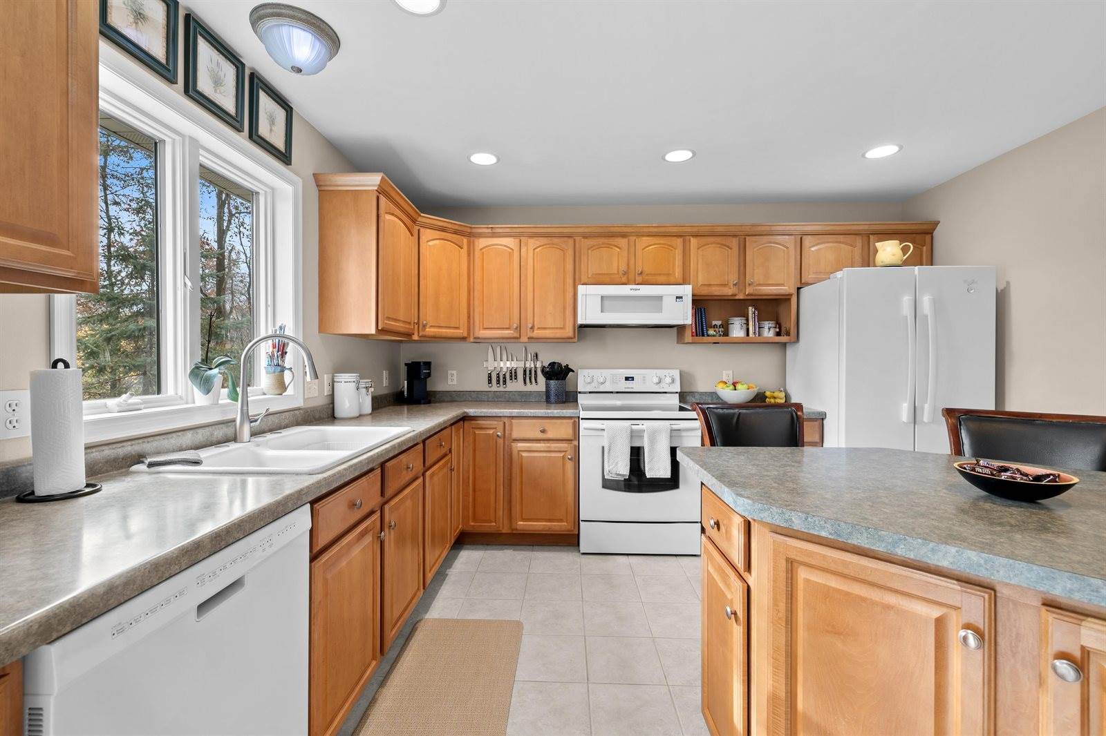 9457 Woodland Circle, Amherst Jct, WI 54407