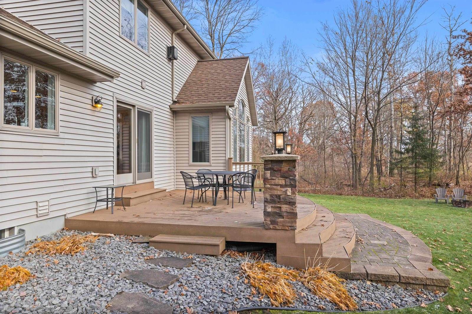 9457 Woodland Circle, Amherst Jct, WI 54407