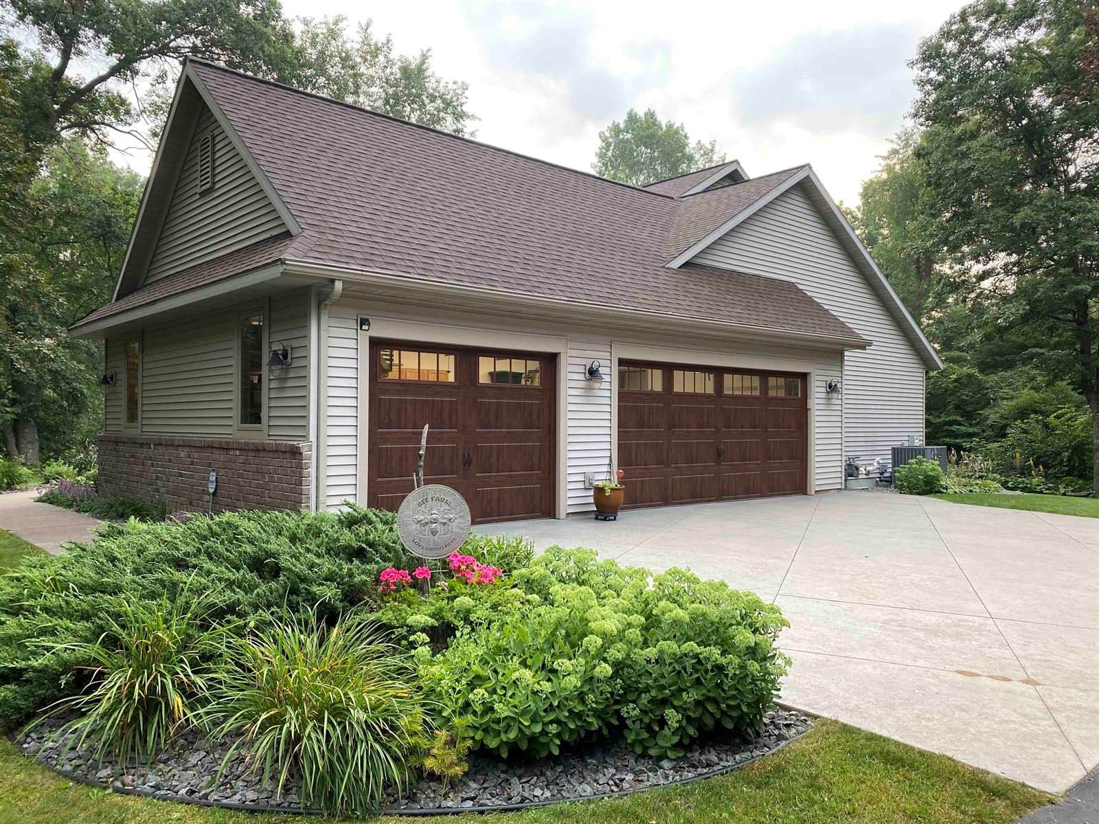 9457 Woodland Circle, Amherst Jct, WI 54407