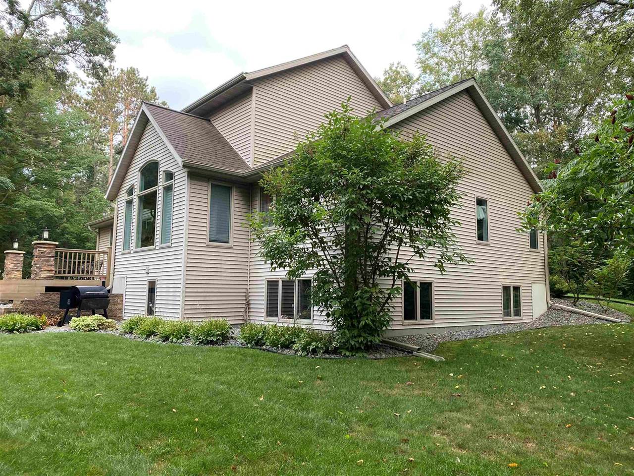 9457 Woodland Circle, Amherst Jct, WI 54407