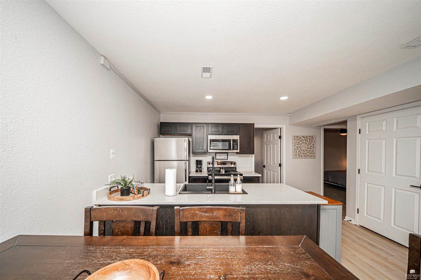 2430 Greenbriar Drive, Manhattan, KS 66502