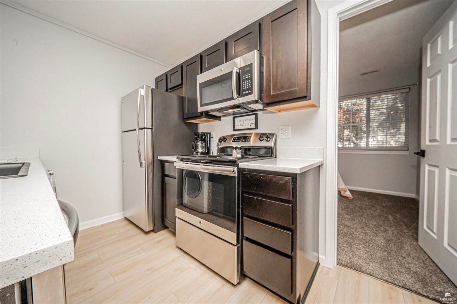 2430 Greenbriar Drive, Manhattan, KS 66502