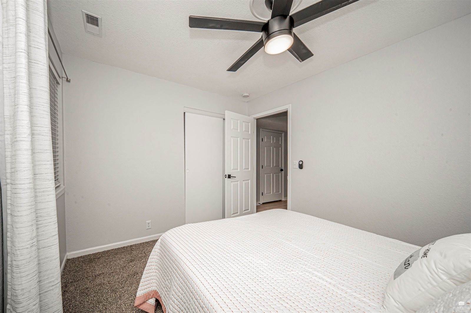 2430 Greenbriar Drive, Manhattan, KS 66502