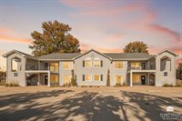 2430 Greenbriar Drive, Manhattan, KS 66502