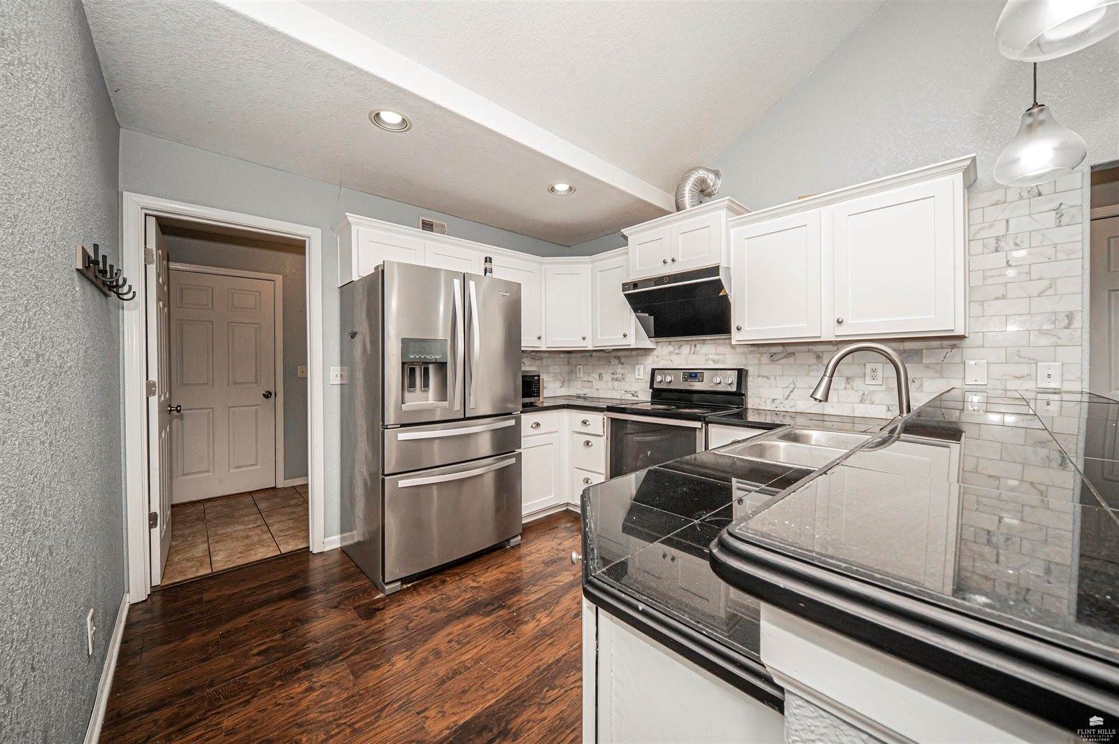 422 Navajo Drive, Junction City, KS 66441