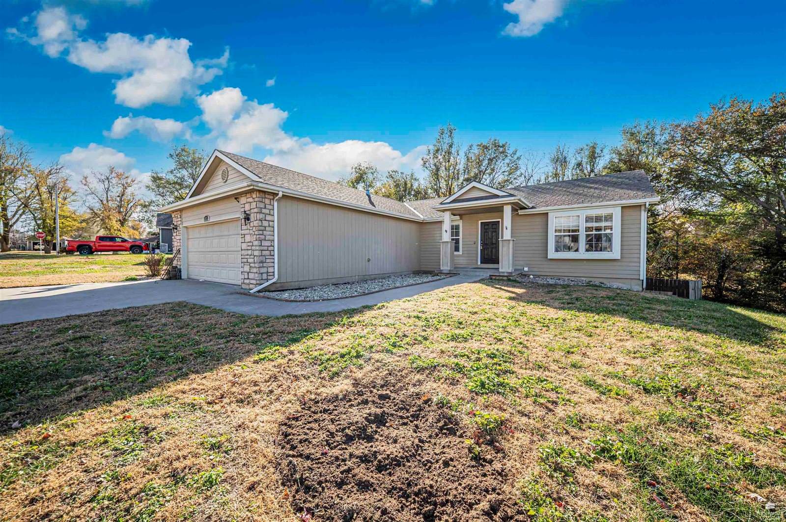 422 Navajo Drive, Junction City, KS 66441