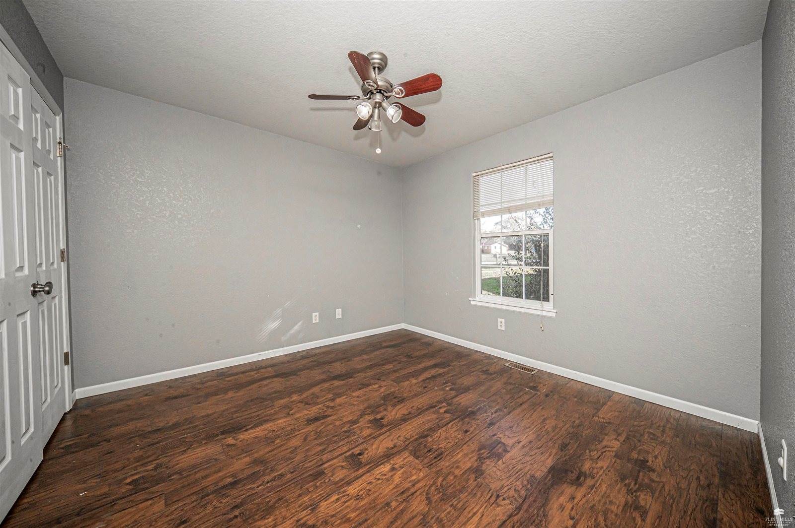 422 Navajo Drive, Junction City, KS 66441