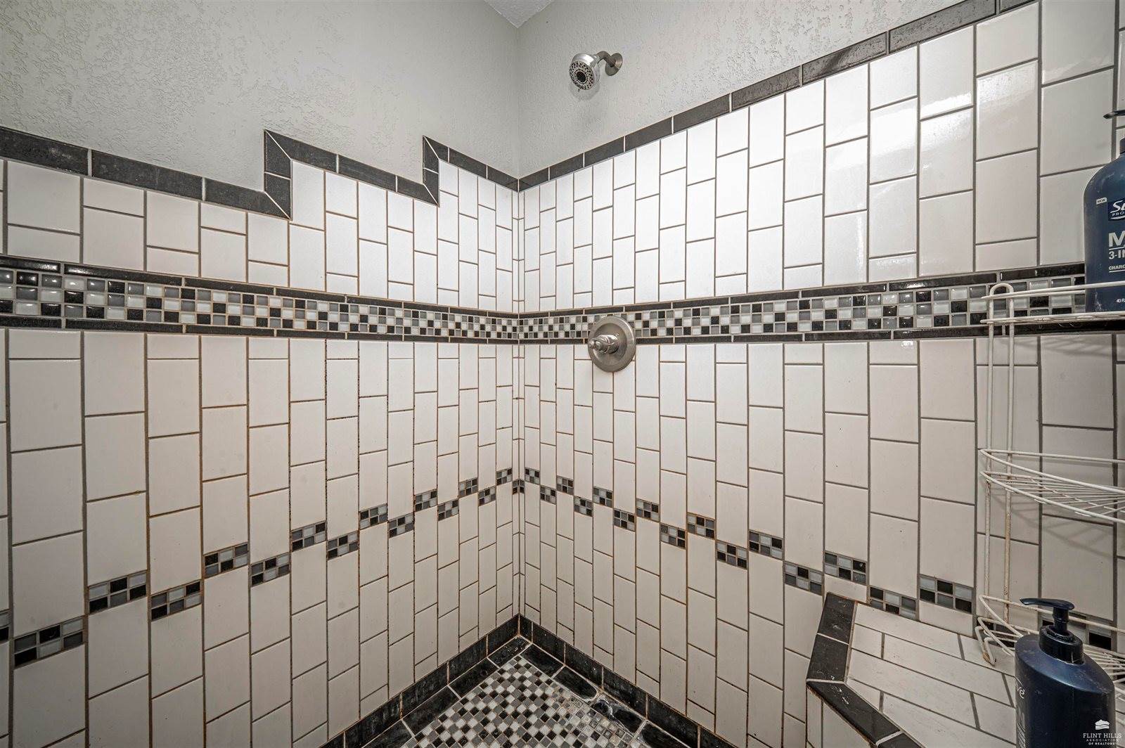 422 Navajo Drive, Junction City, KS 66441