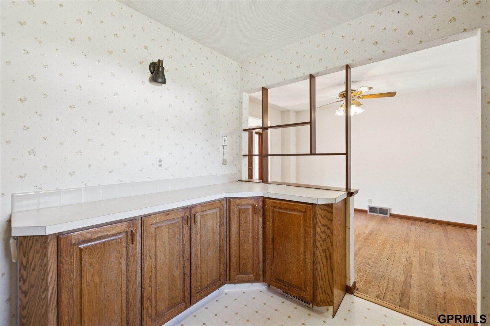 4708 Grover Street, Omaha, NE 68106