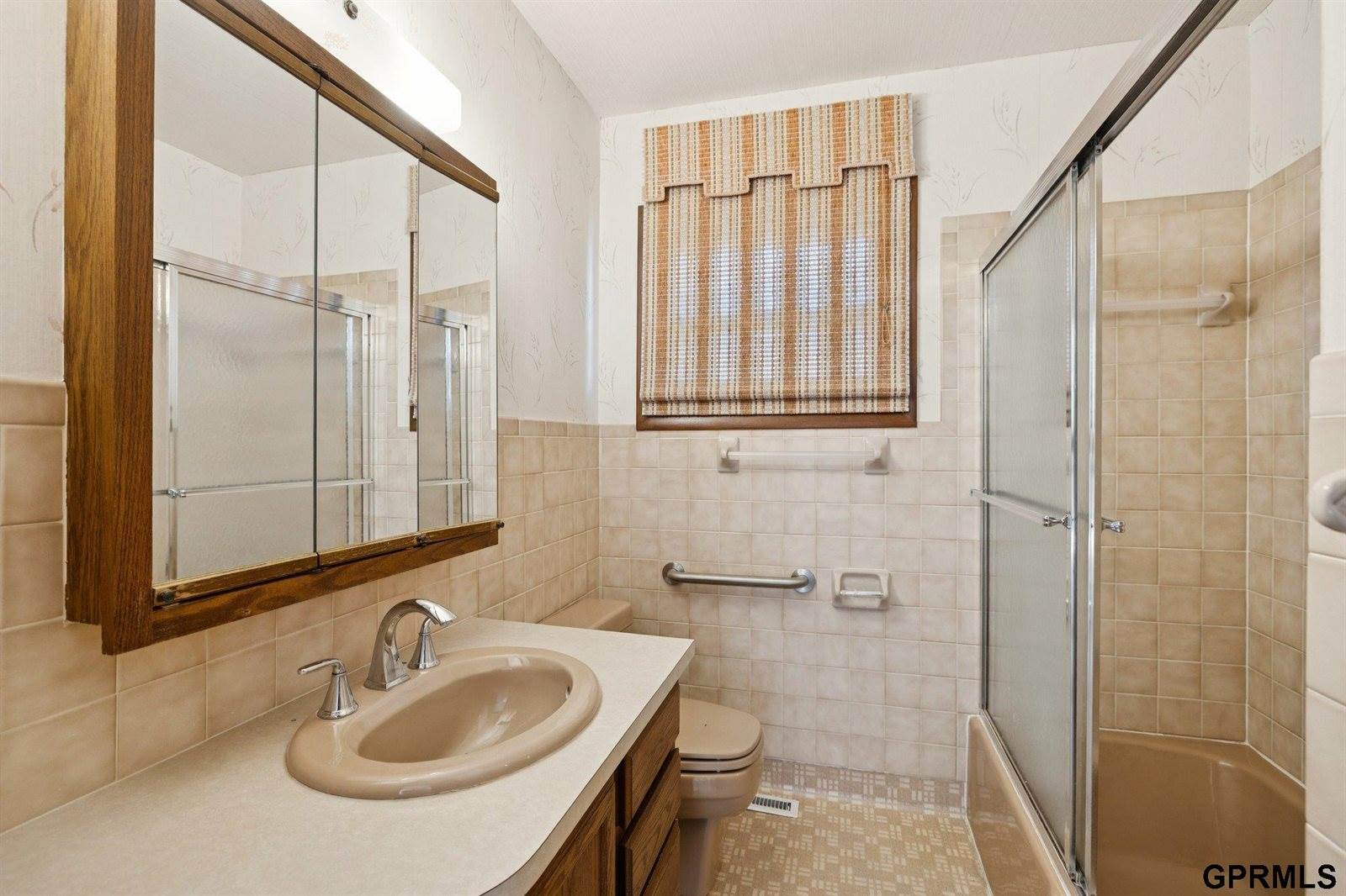 4708 Grover Street, Omaha, NE 68106