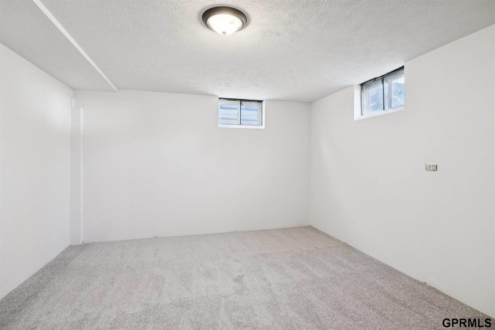 4708 Grover Street, Omaha, NE 68106