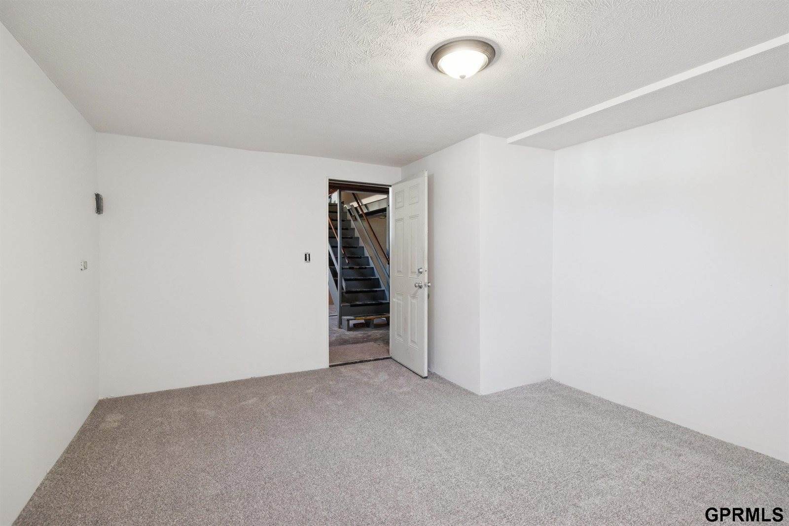 4708 Grover Street, Omaha, NE 68106