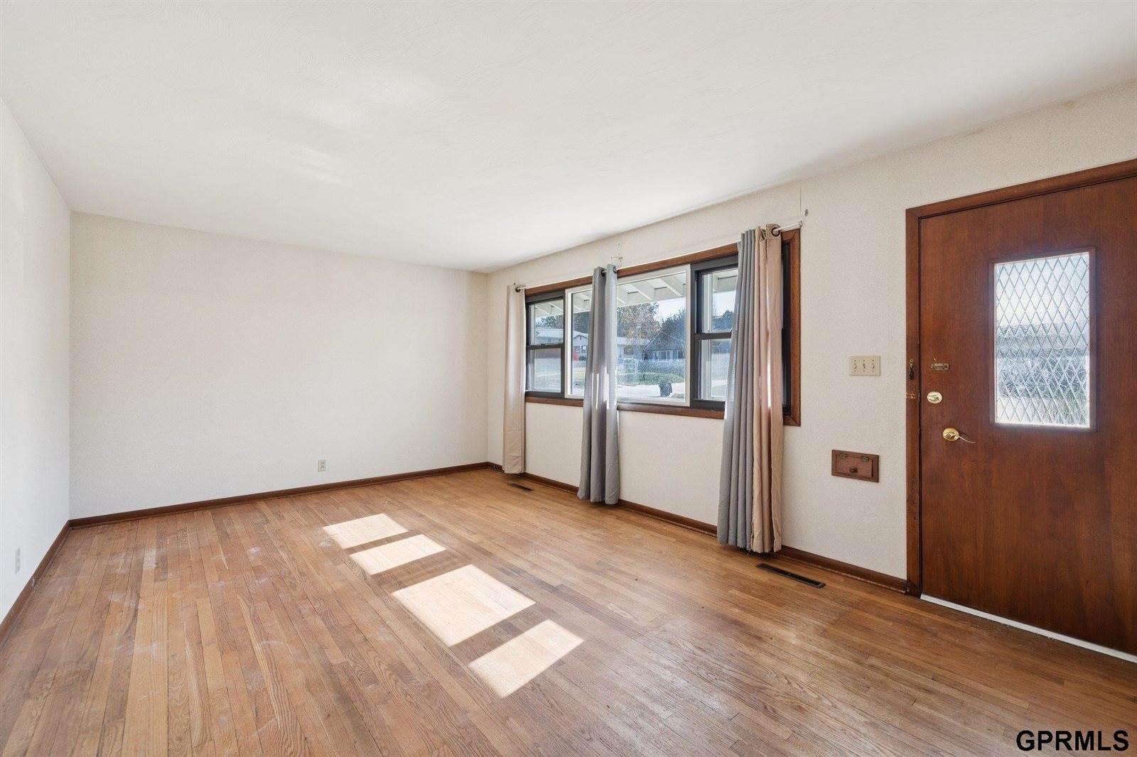 4708 Grover Street, Omaha, NE 68106