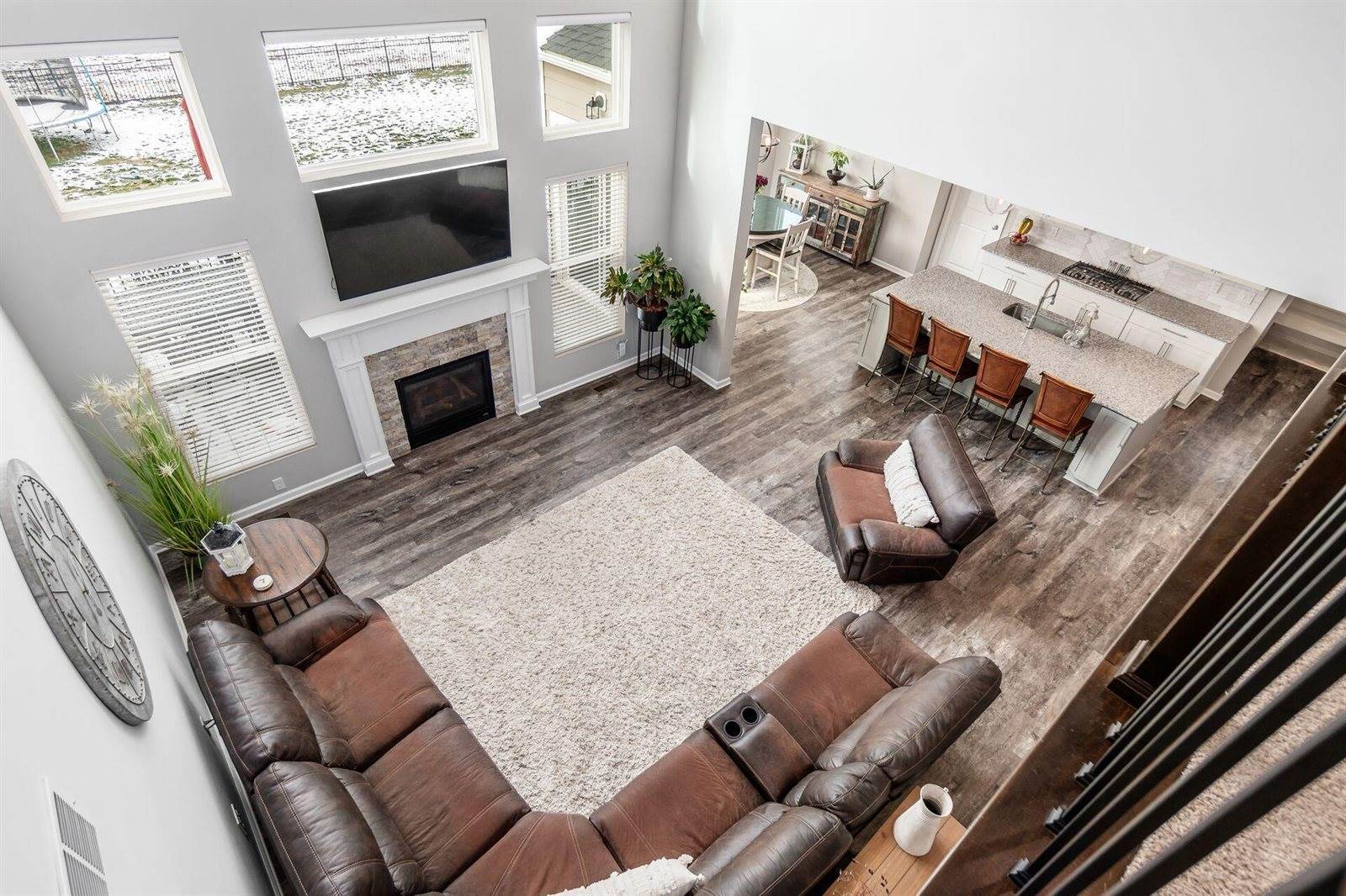 6438 Sugar Run Drive, Hilliard, OH 43026