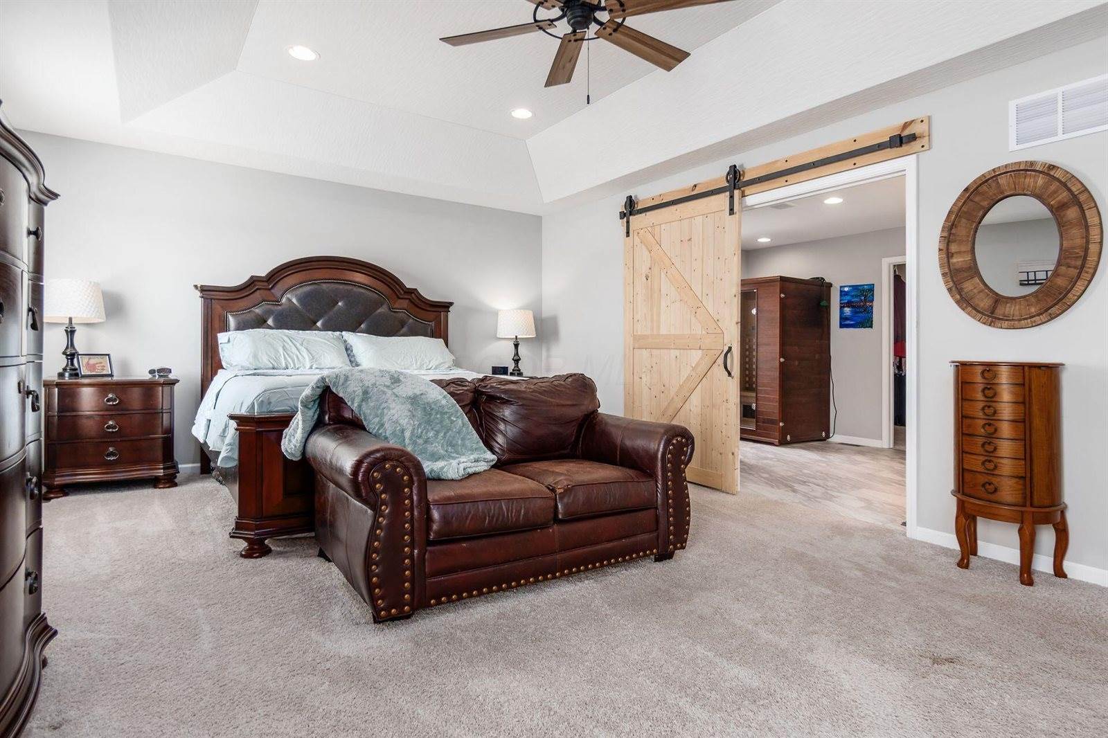 6438 Sugar Run Drive, Hilliard, OH 43026