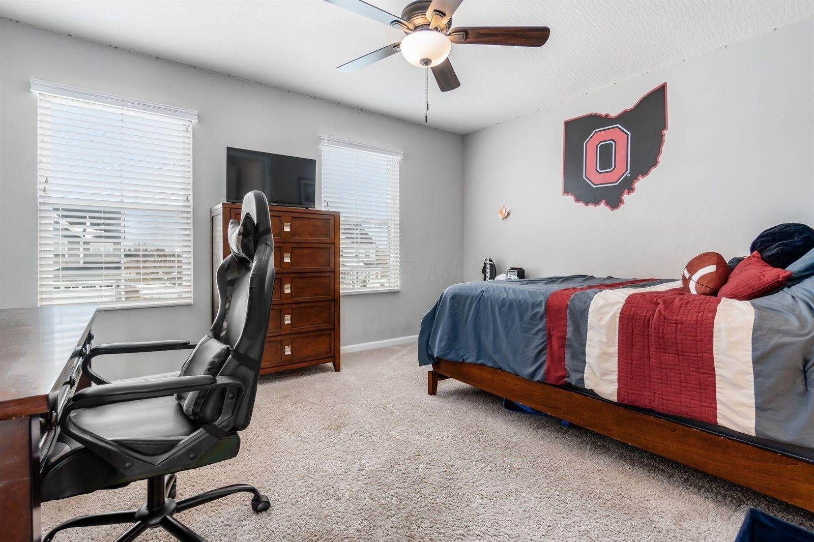 6438 Sugar Run Drive, Hilliard, OH 43026