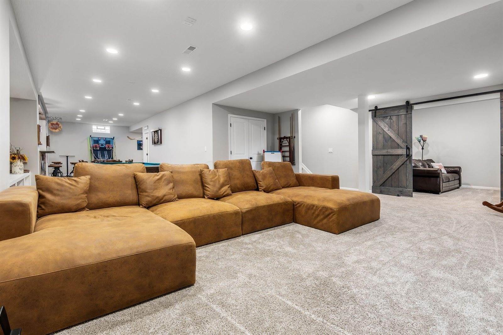 6438 Sugar Run Drive, Hilliard, OH 43026