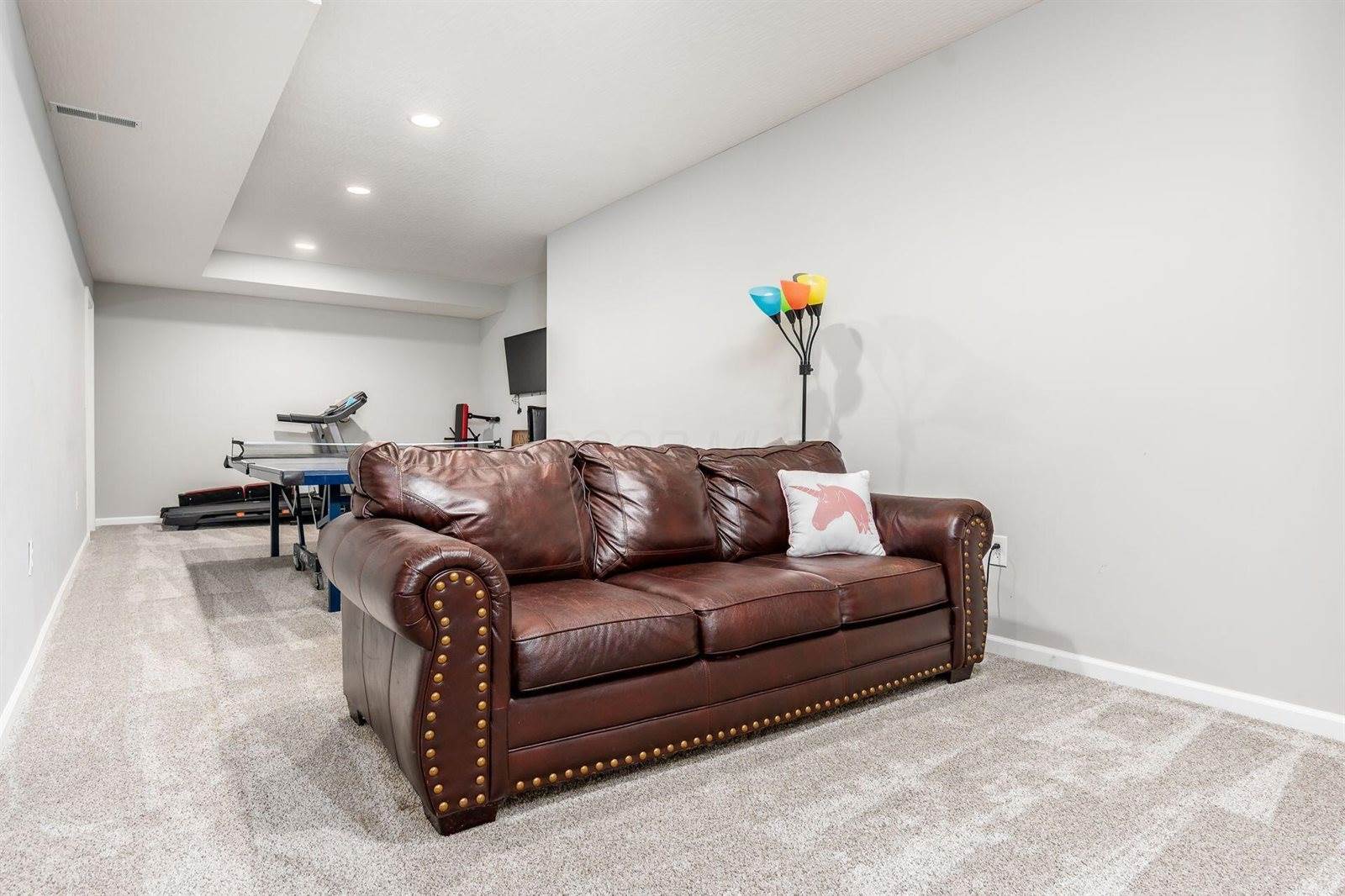 6438 Sugar Run Drive, Hilliard, OH 43026