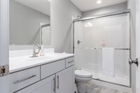 6438 Sugar Run Drive, Hilliard, OH 43026