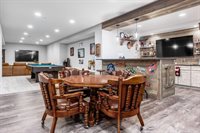 6438 Sugar Run Drive, Hilliard, OH 43026