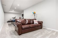 6438 Sugar Run Drive, Hilliard, OH 43026