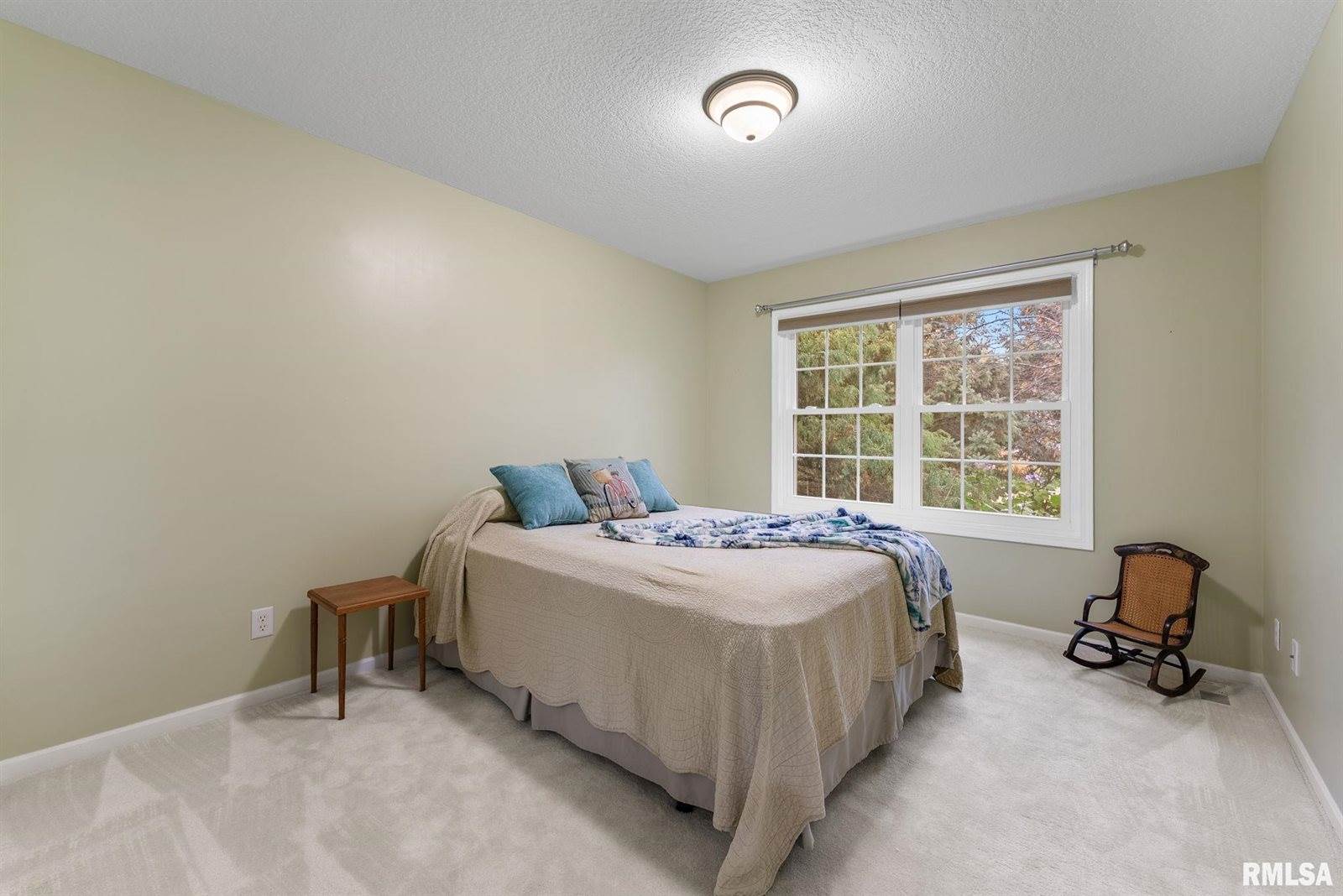 1001 9TH Street, Rapids City, IL 61278