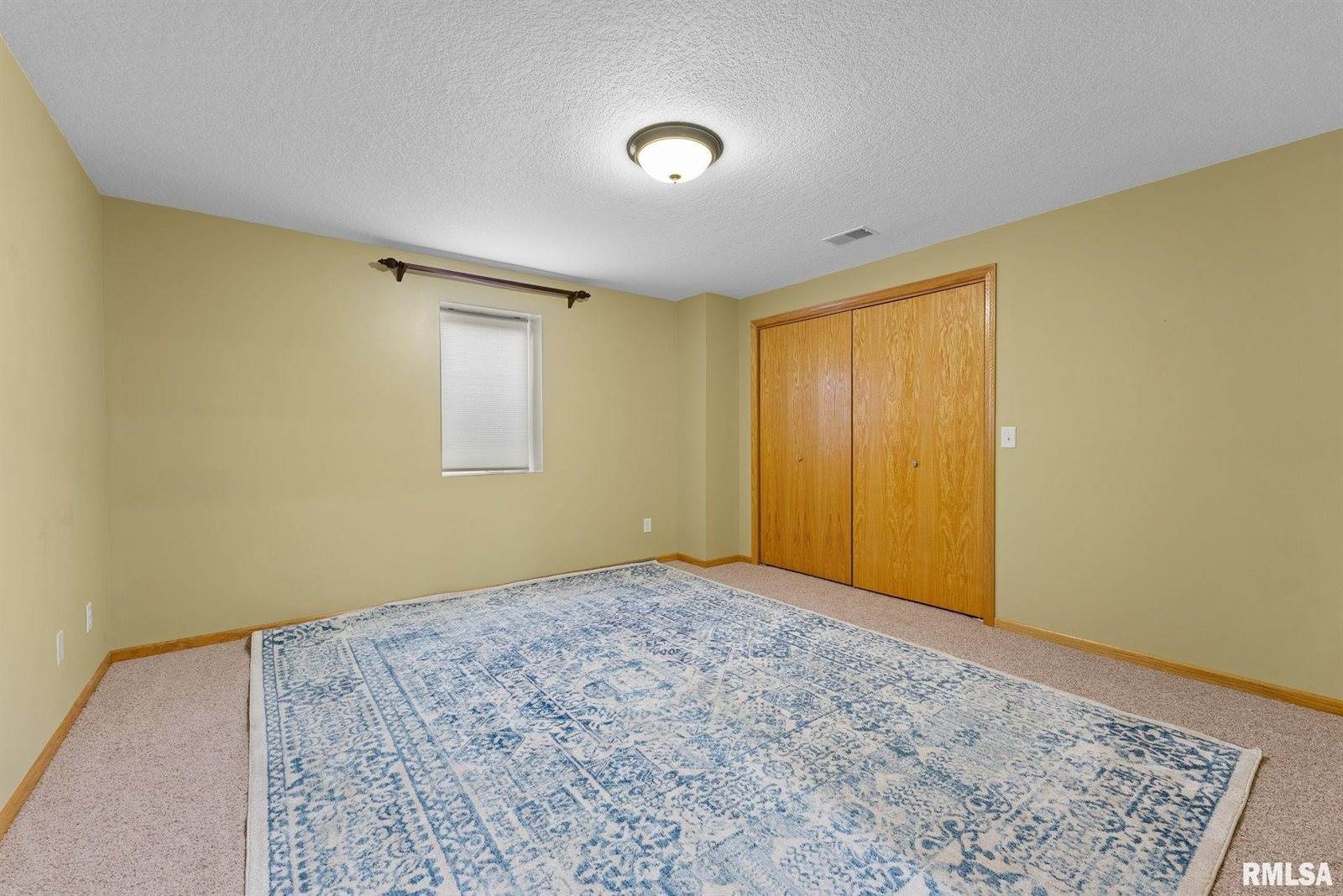 1001 9TH Street, Rapids City, IL 61278