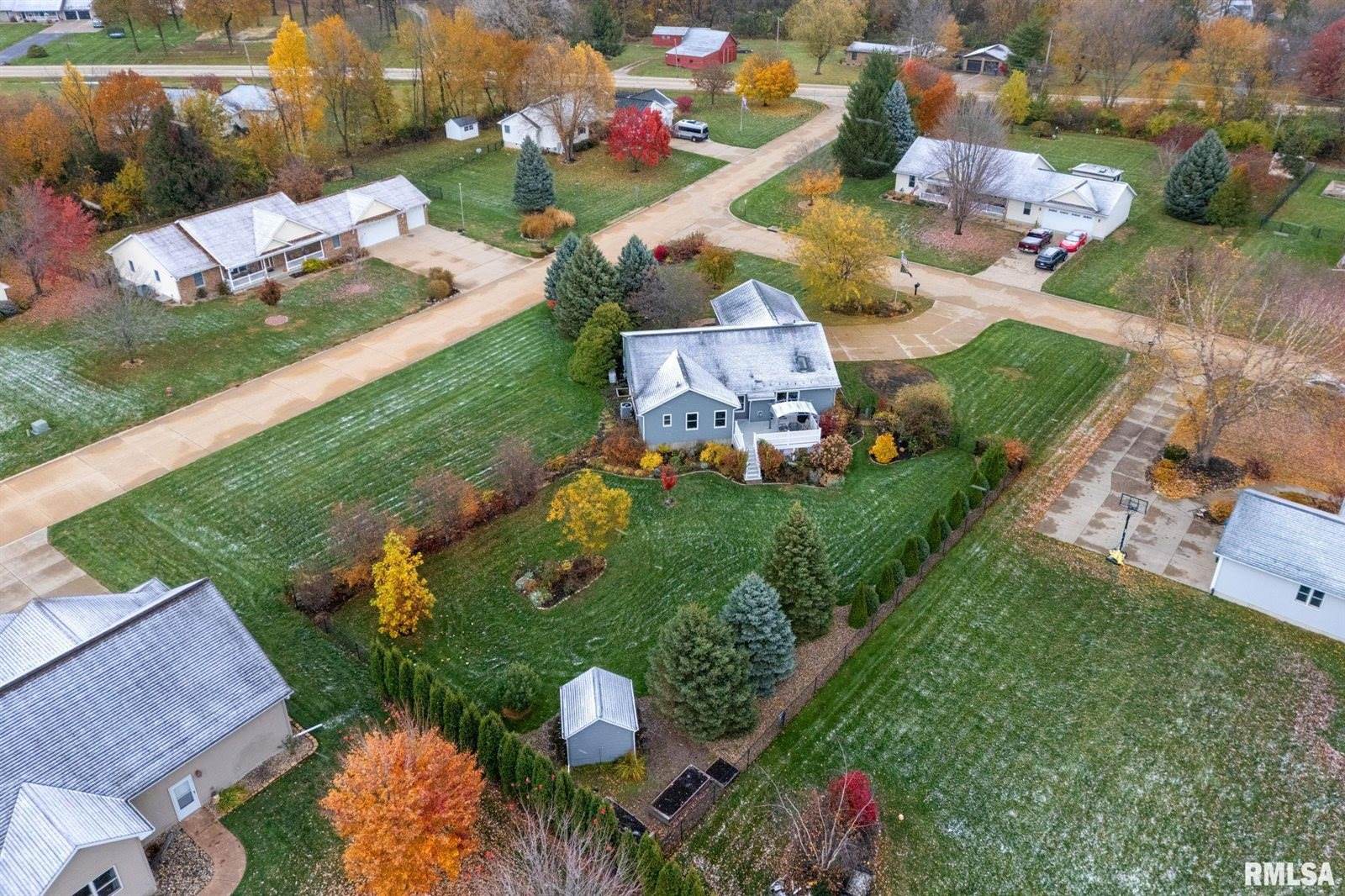 1001 9TH Street, Rapids City, IL 61278