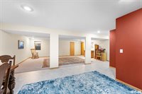 1001 9TH Street, Rapids City, IL 61278