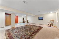 1001 9TH Street, Rapids City, IL 61278