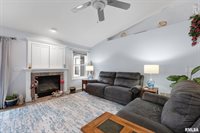 1001 9TH Street, Rapids City, IL 61278