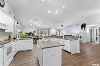 1001 9TH Street, Rapids City, IL 61278