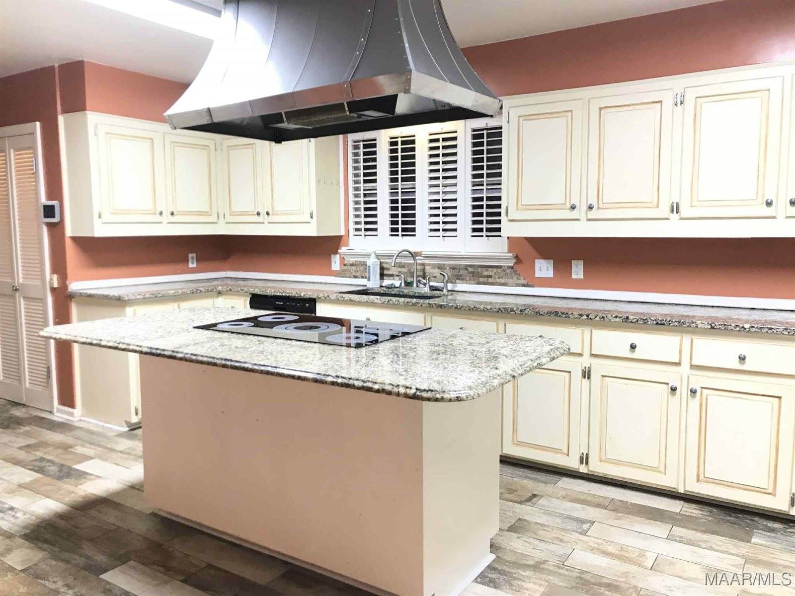 3628 Bankhead Avenue, Montgomery, AL 36111