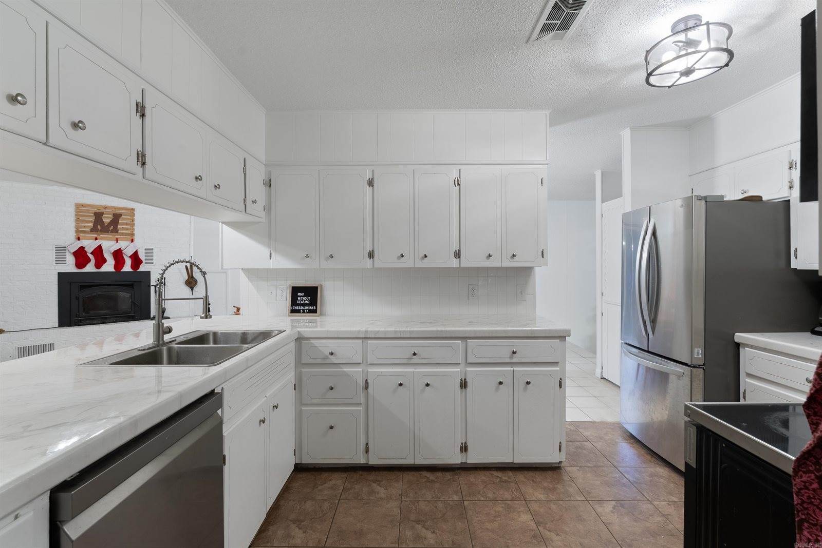 341 Douglas Lane, Clinton, AR 72031