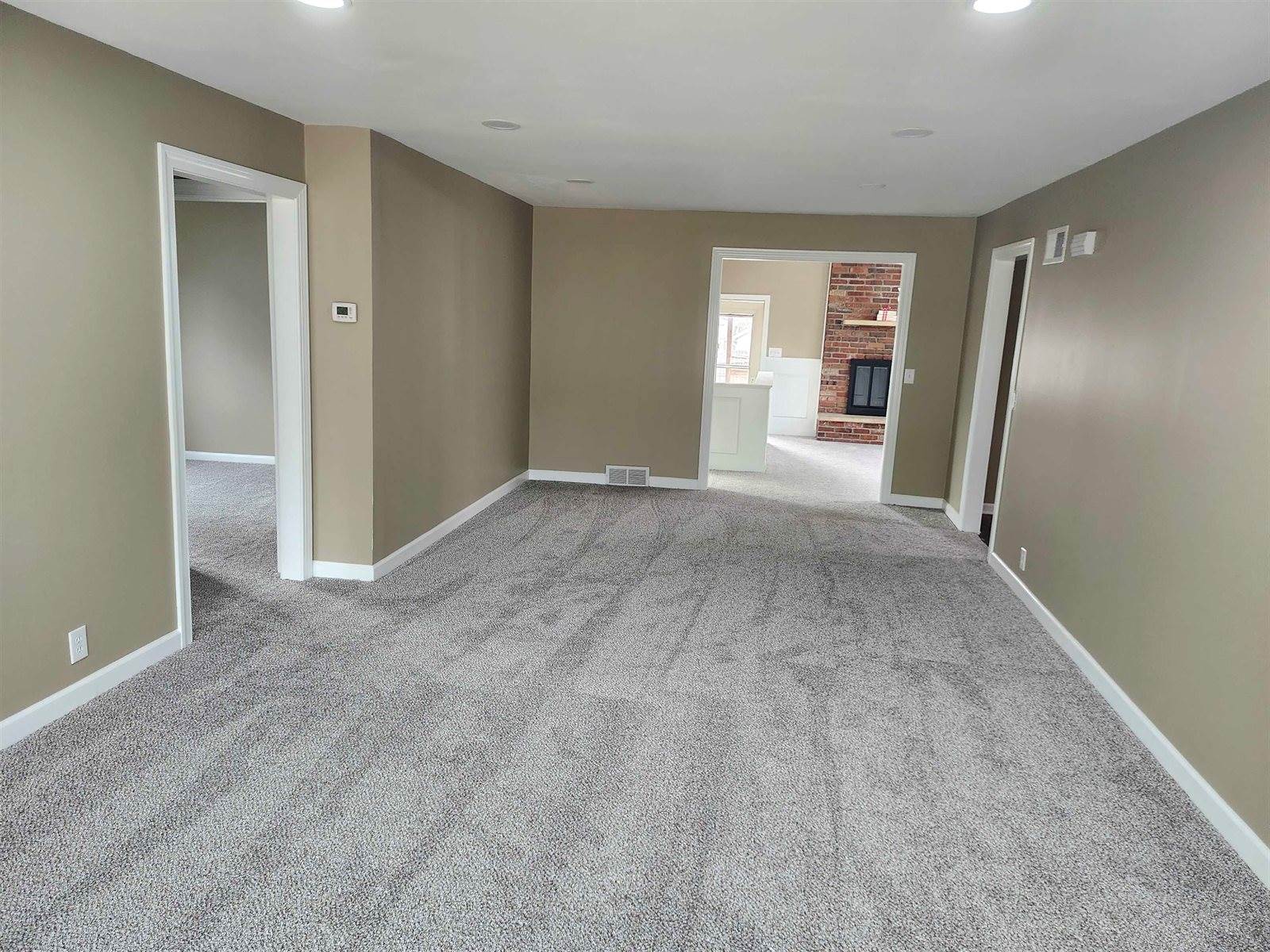 651 Waverly St, Wichita, KS 67218