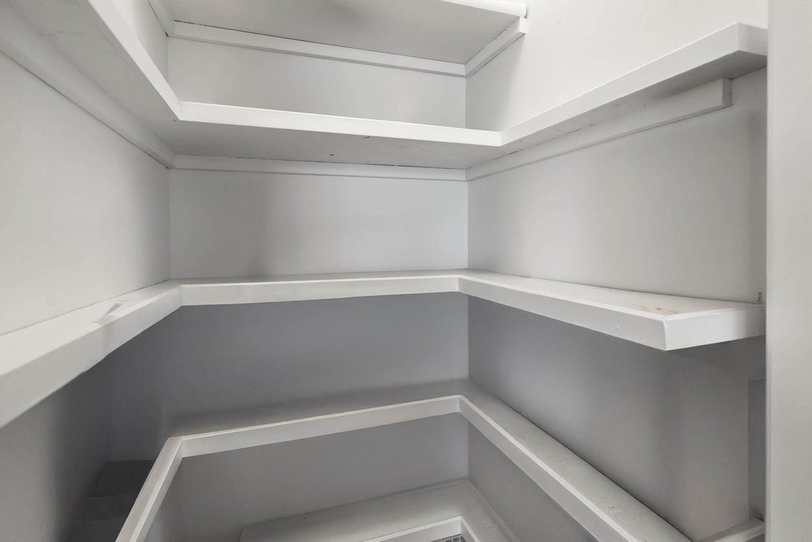 19571 Mt Highway 35, Bigfork, MT 59911