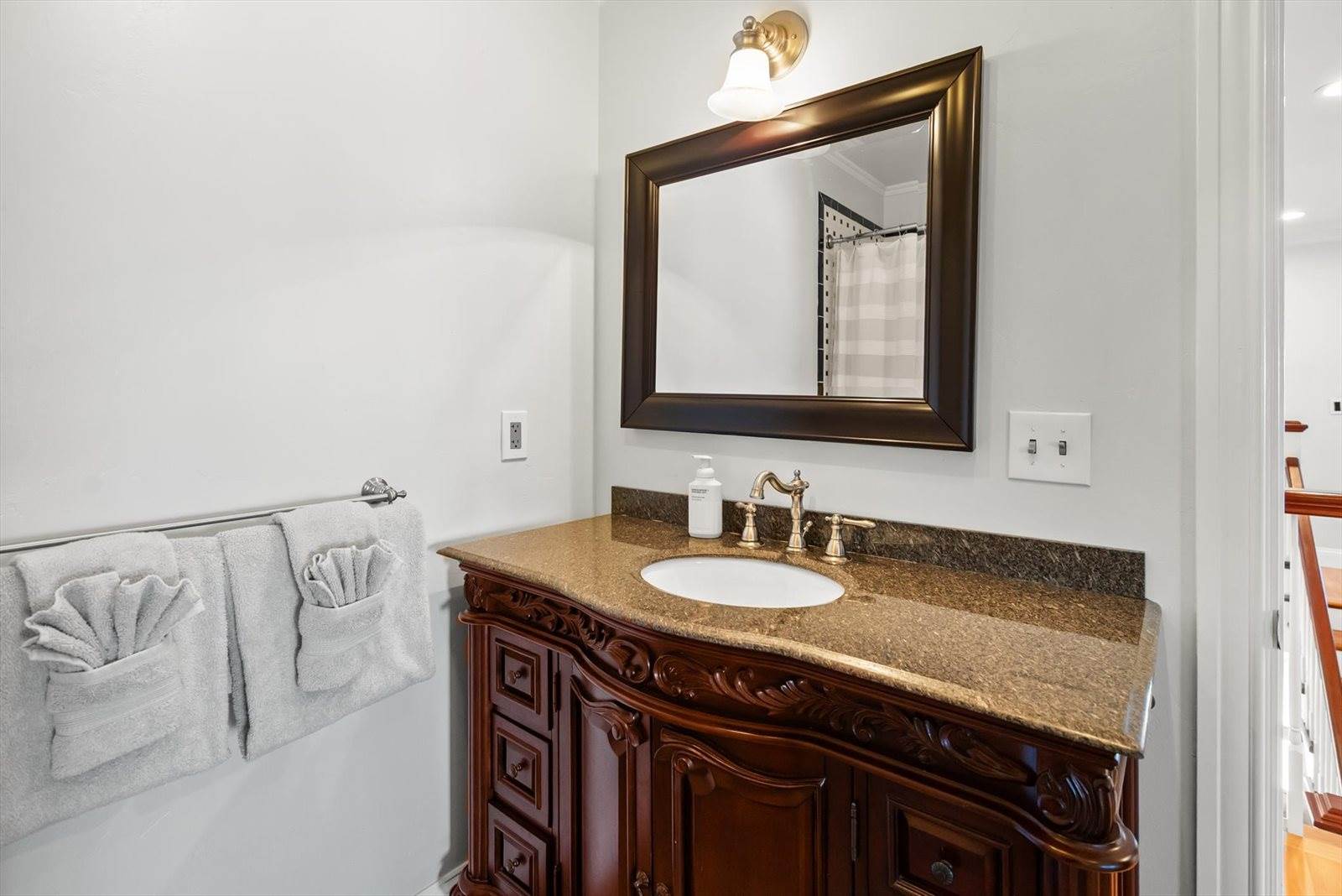 19571 Mt Highway 35, Bigfork, MT 59911