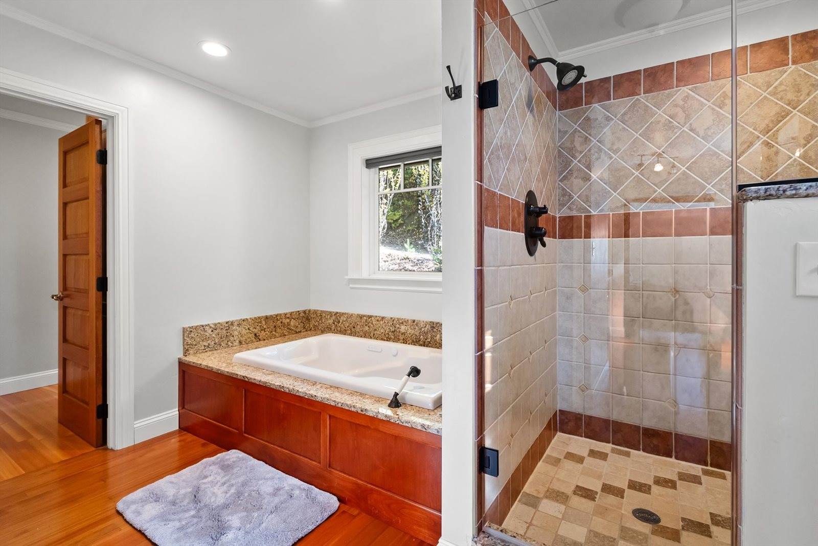 19571 Mt Highway 35, Bigfork, MT 59911