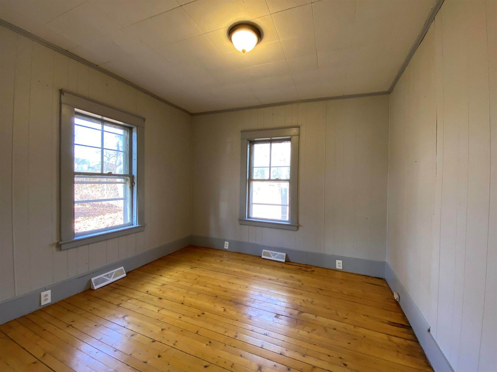 12 Crescent Street, Milo, ME 04463