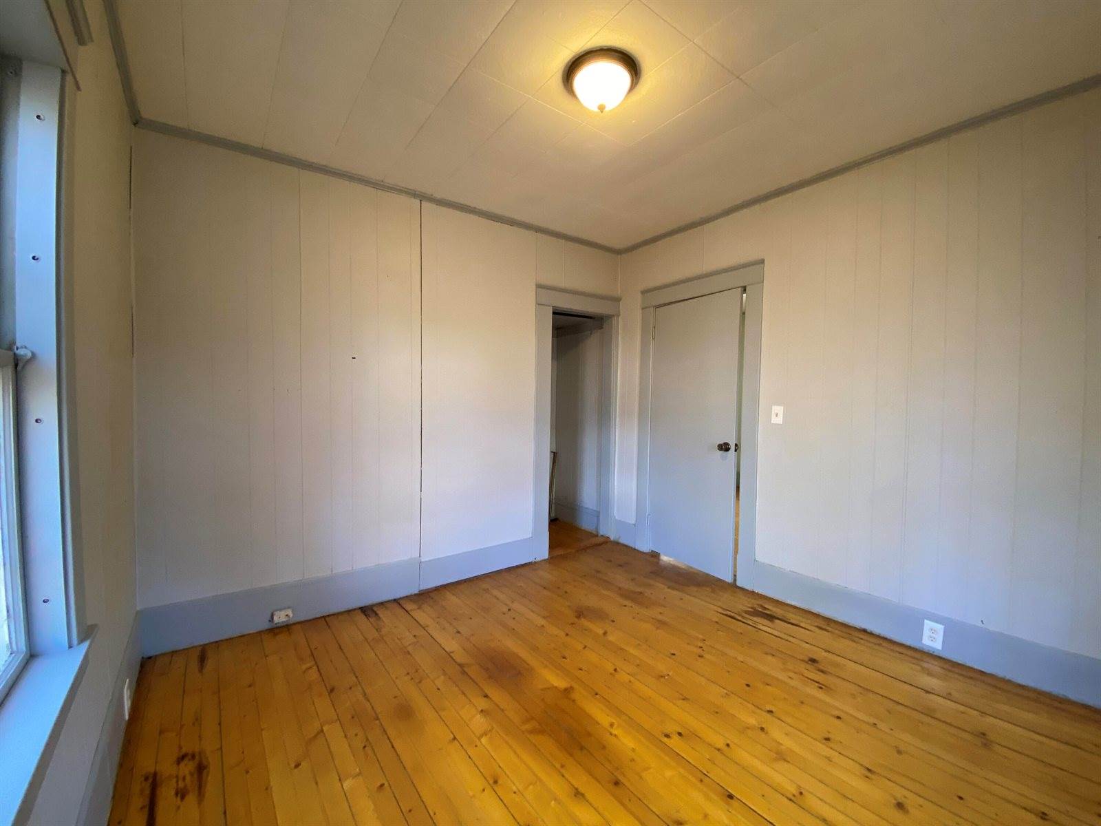 12 Crescent Street, Milo, ME 04463