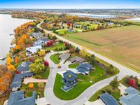 837 Rivers Run, De Pere, WI 54115