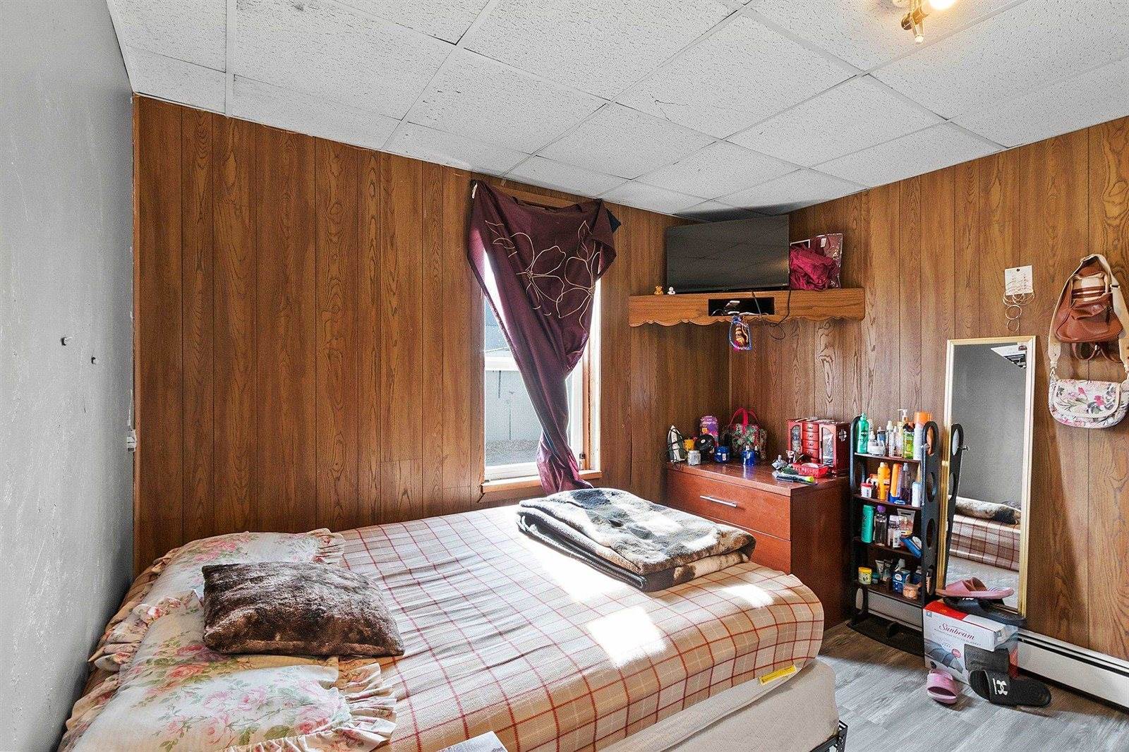 104 East Freeborn Street, Cecil, WI 54111